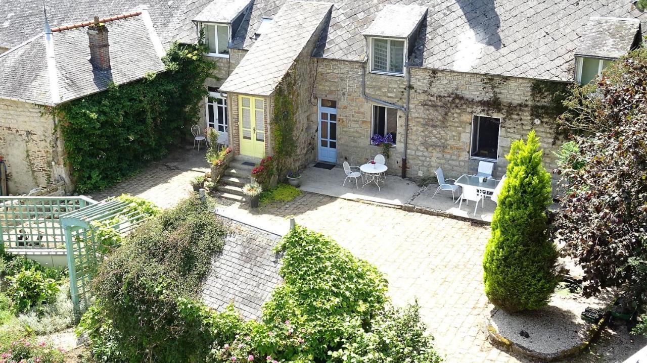 Le Glycine A Manoir Sainte Cecile Apartment Juvigny-Val-d'Andaine Exterior foto