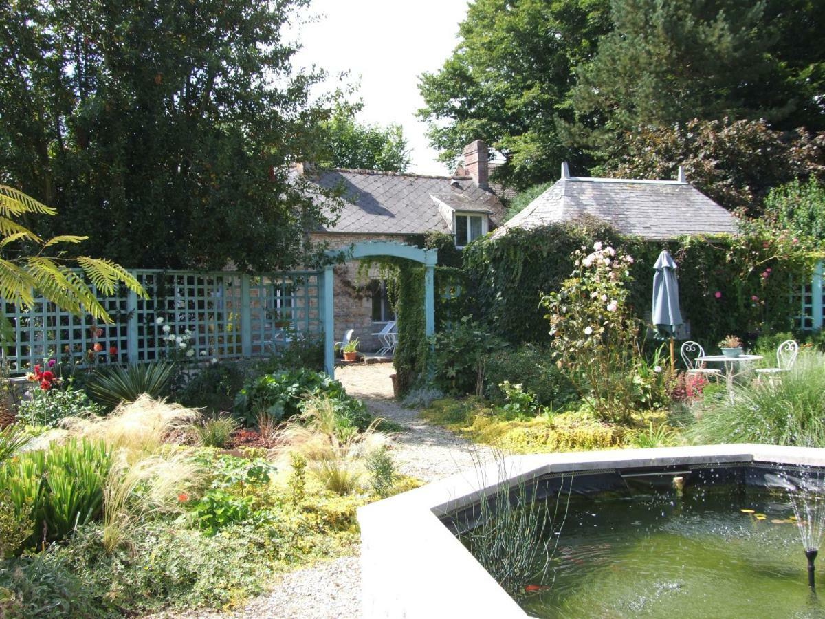 Le Glycine A Manoir Sainte Cecile Apartment Juvigny-Val-d'Andaine Exterior foto